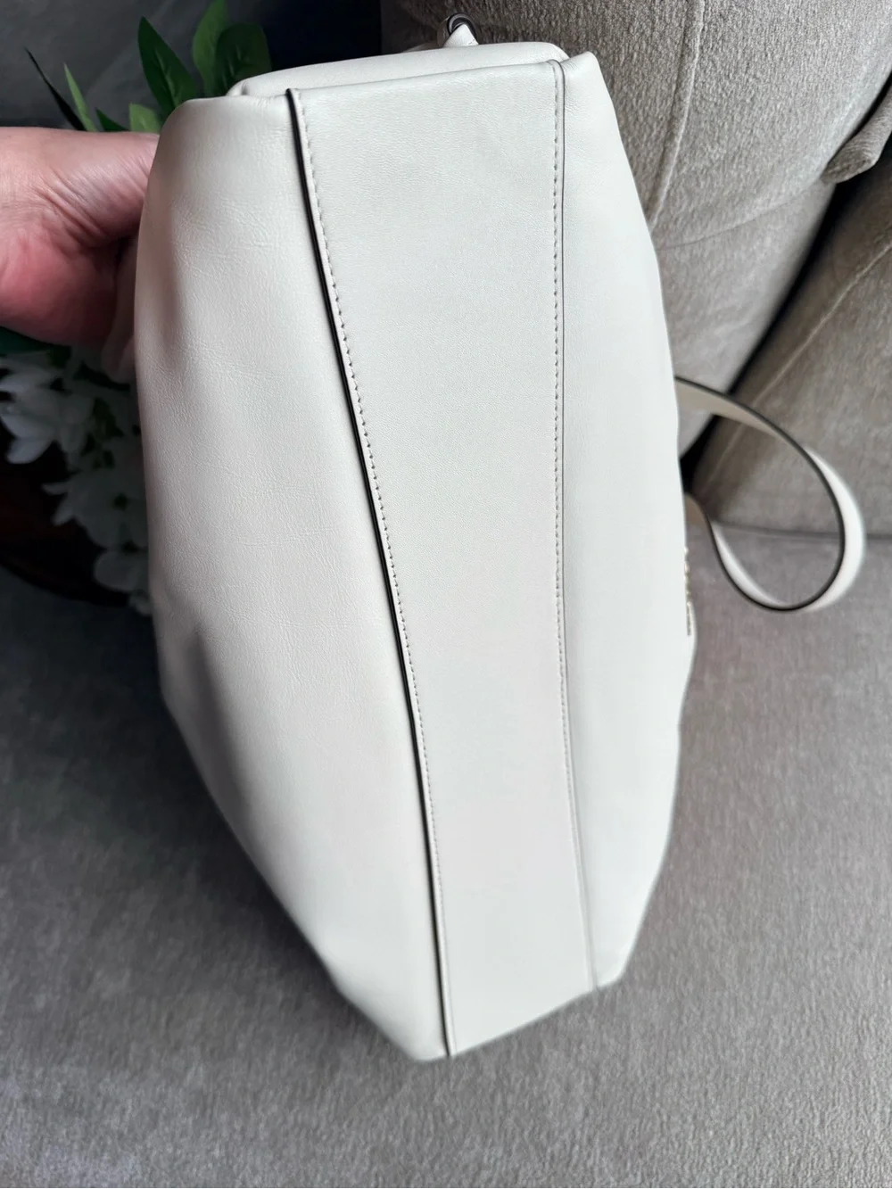 Coach Large Faye Bag Soft Leather Shoulder Bag in Chalk with Gold Chain